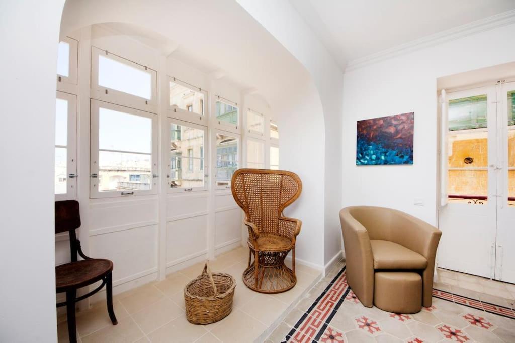Appartement Ag3 - Large, Bright And Stylish à La Valette Extérieur photo
